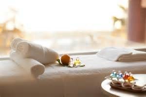 Table de massage très confortable et chauffée